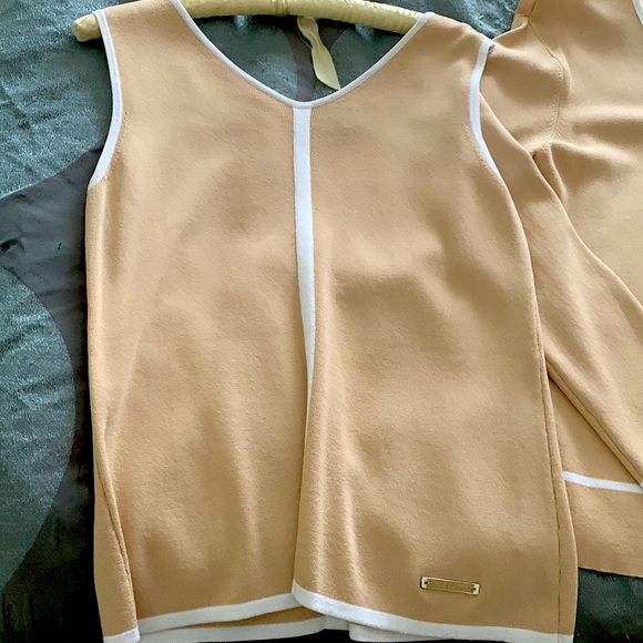 Vintage Louis Vuitton sweater set. Bought in Paris France in 1990’s. #vintageLV - Picture 4 of 7